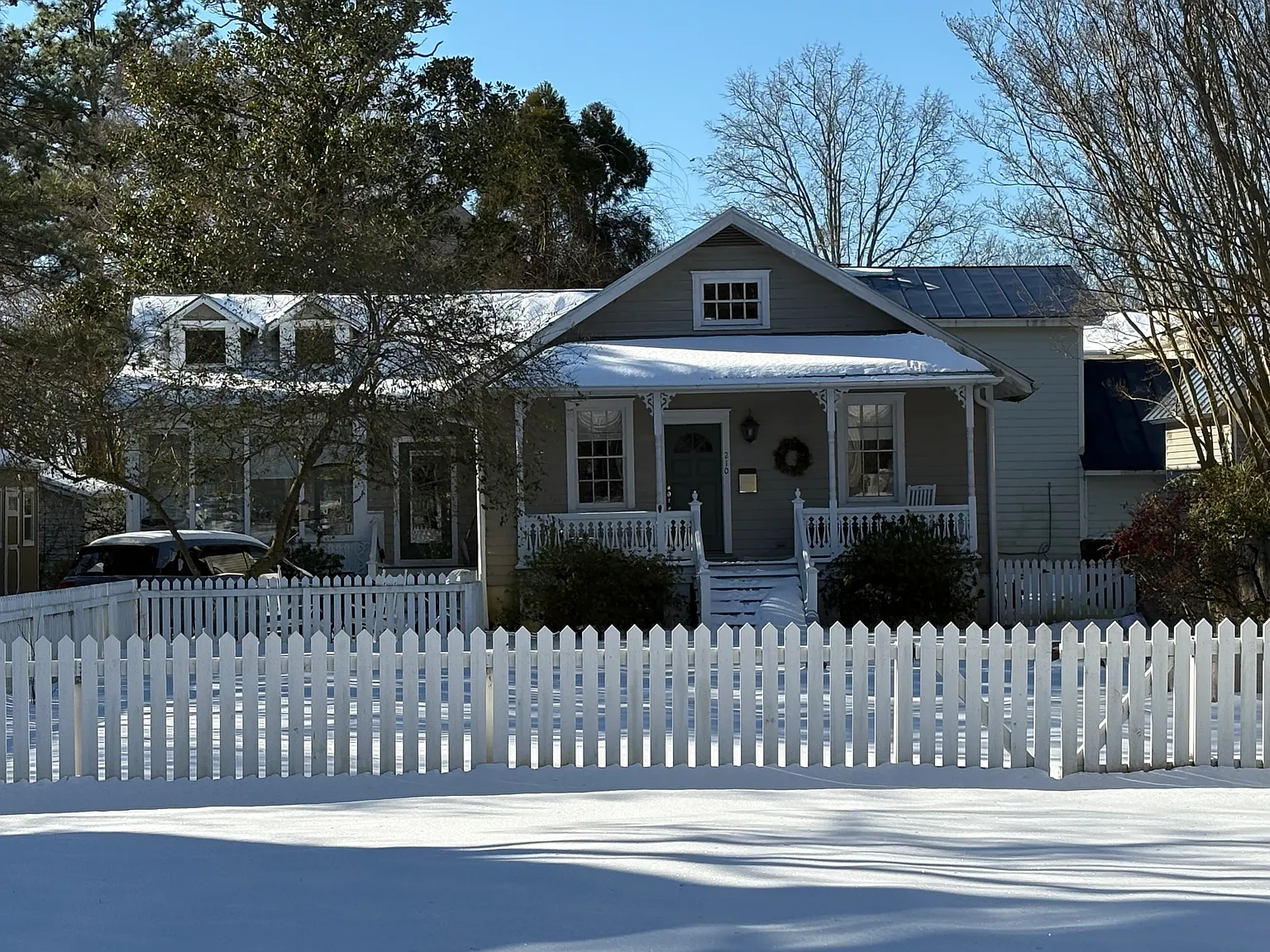 3 bed, 1200 sqft, $2,800 — Photo 1