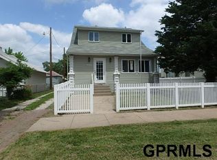 916 Dorcas St, Omaha, NE 68108