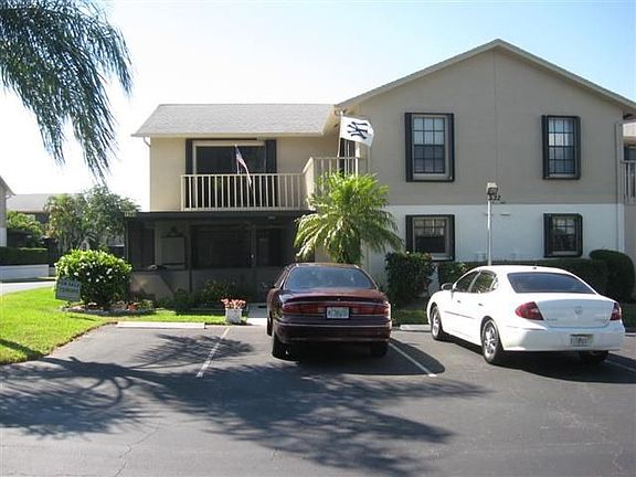 lokking from parking lot