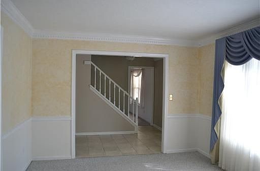 4th image of 1208 Moorefield Ct