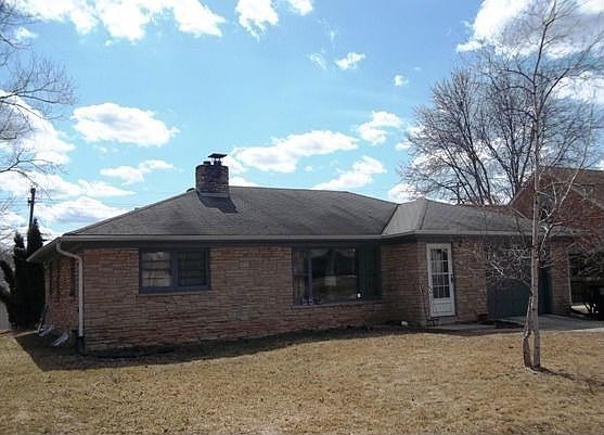 2nd image of 10221 W Feerick Pl