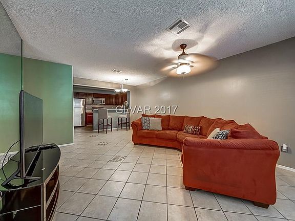 5th image of 2040 Bavington Dr Unit B