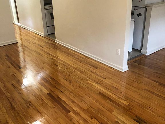 4th image of 2958 Gunther Ave