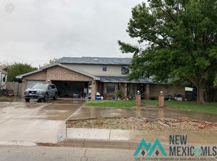211 Three Cross Dr, Roswell, NM 88201