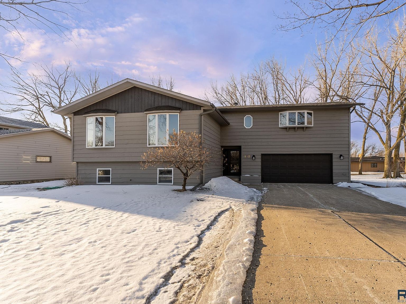 107 E Willow St, Beresford, SD 57004 Zillow