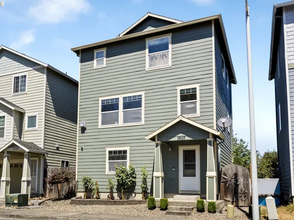 19157 SE Ash St, Portland, OR 97233