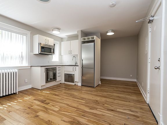 3rd image of 54 Maitland St #50016B-101