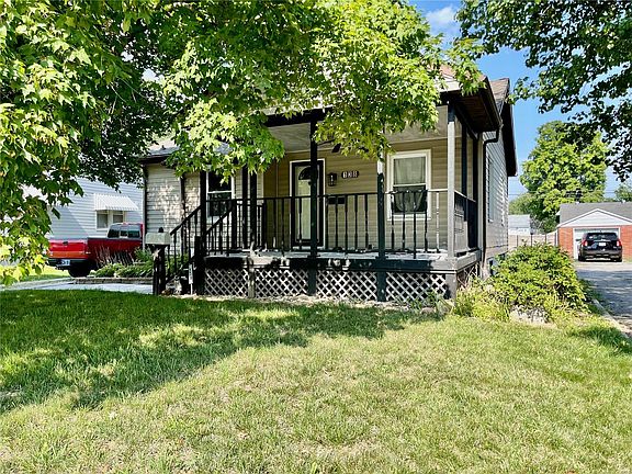 2nd image of 138 Wood River Ave