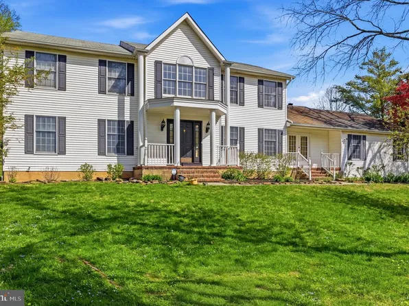 12 Coventry Ln, Hopewell, NJ 08525