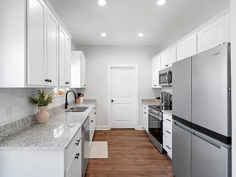 391 Elm Ave — Photo 14