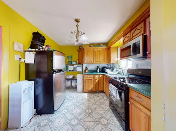 1563 East 46th Street image 7 of 19