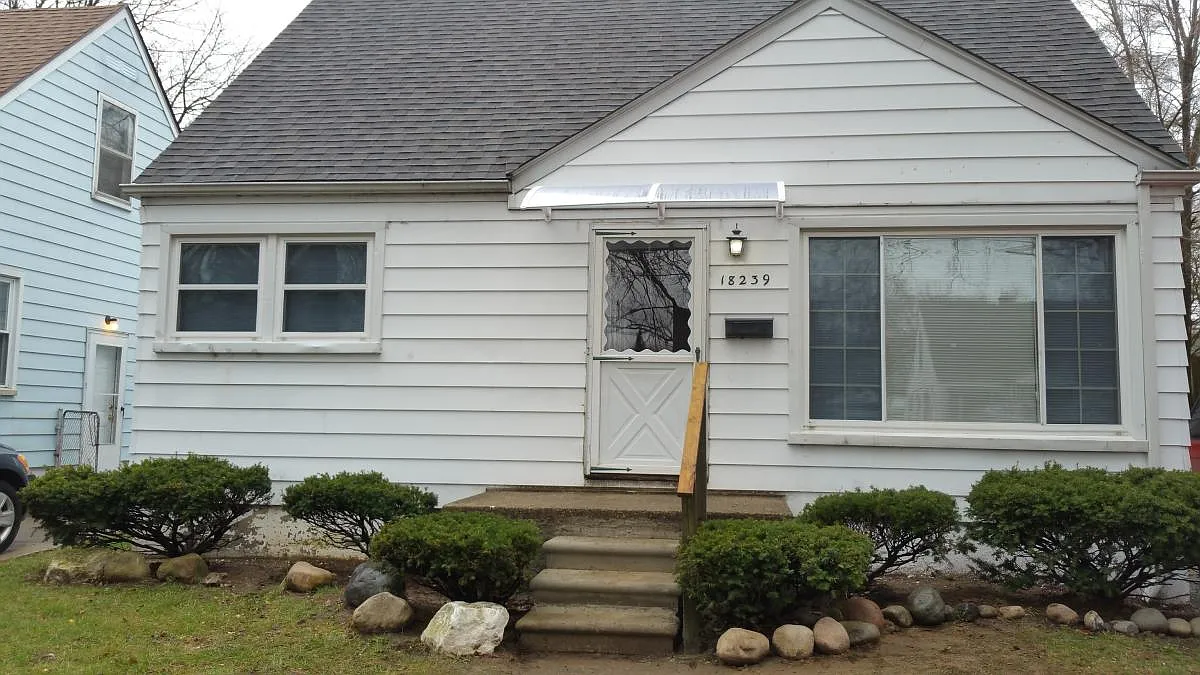 3 bed, 1071 sqft, $1,500 — Photo 1
