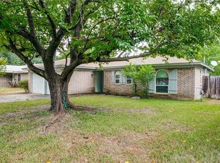 6980 Cox Ln, North Richland Hills, TX 76182