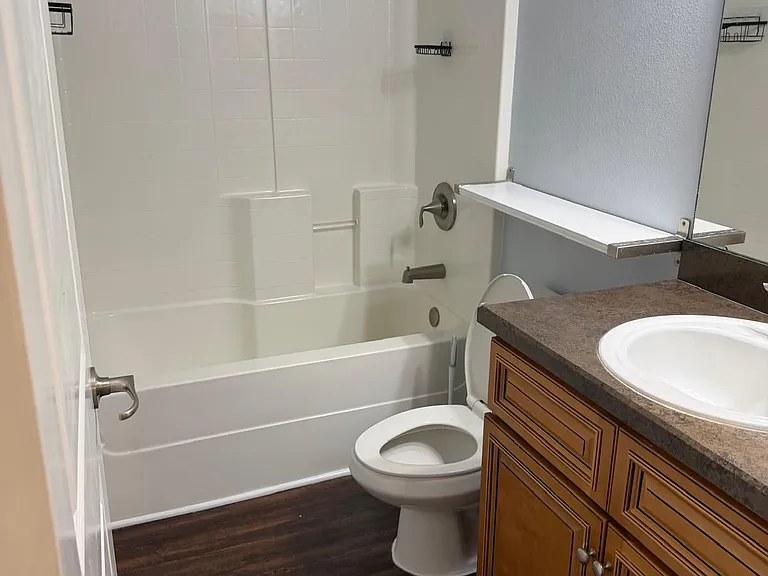 2215 Cherokee Cove Trl — Photo 15