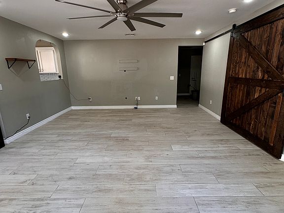 5th image of 10834 E Florian Ave