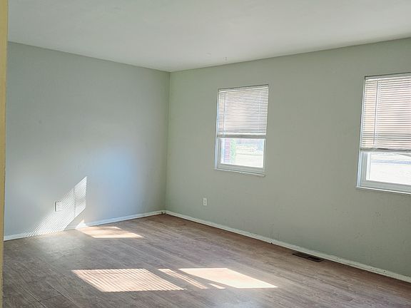 2nd image of 3054-3056 Rotunda Ct N