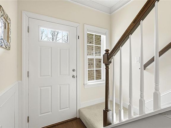 4th image of 882 Silver Leaf Dr