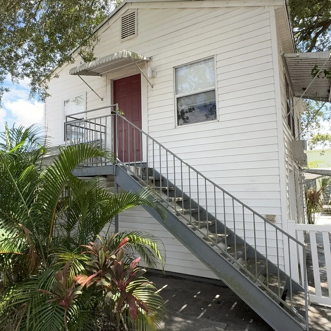 1 bed, 1.0 bath, 800 sqft, $1,495 — Photo 2