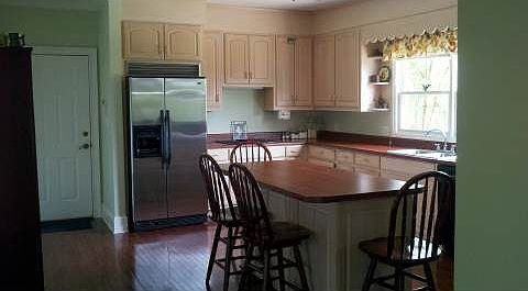 2nd image of 1000 Annandale Dr
