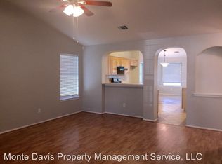 5583 Hartson, Kyle, TX 78640