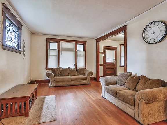 3rd image of 1250 Payne Ave