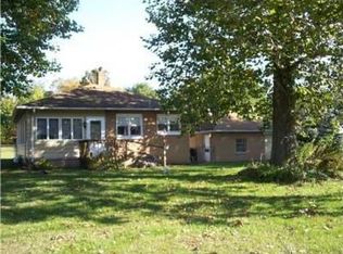 25123 Edison Rd, South Bend, IN 46628