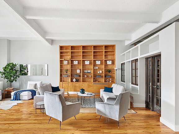 3rd image of 28 Old Fulton St APT 4E