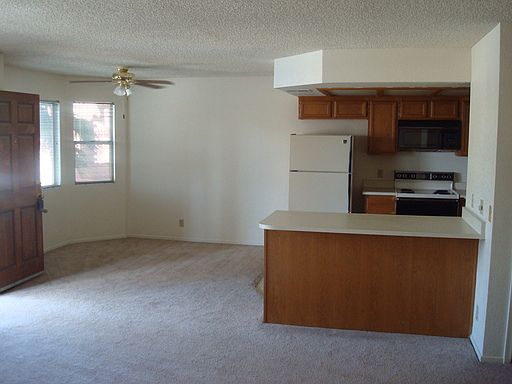 4th image of 7961 Marblehead Way Unit 201