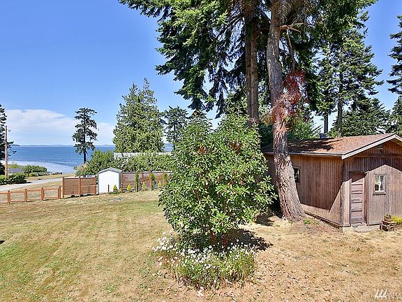 2nd image of 1715 Candlefish Ln