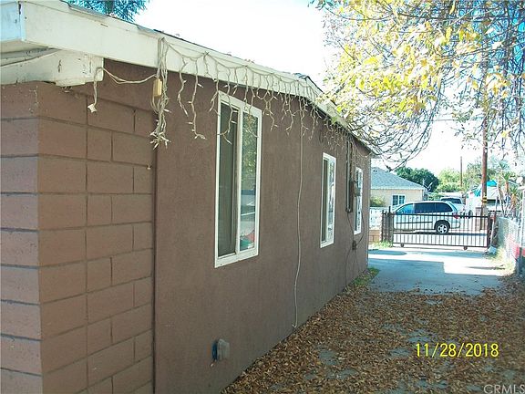 4th image of 1131 Barton St