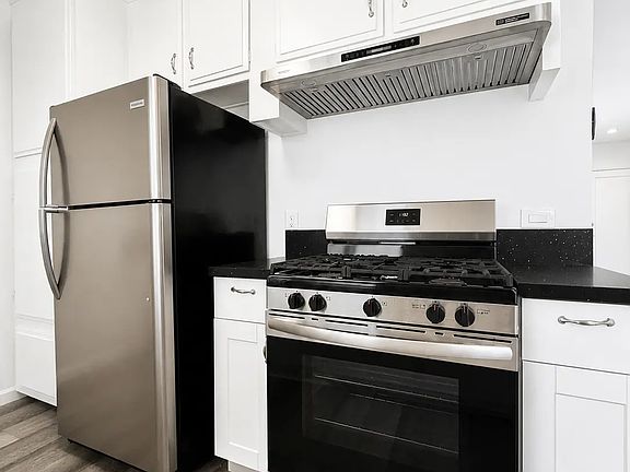4th image of 10707 Landale St #6