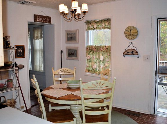 3rd image of 5389 Cedar Dr