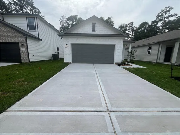 6049 Majestic Creek Trl, Porter, TX 77365