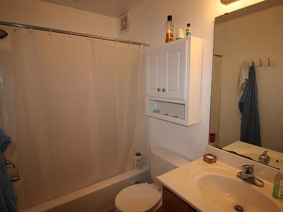 5th image of 113 Howell St #B