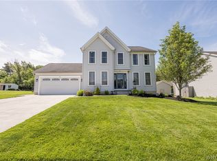 34 Pine Valley Ct, Buffalo, NY 14224