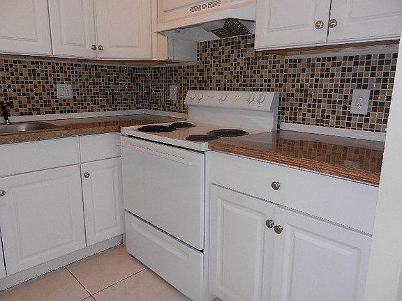 4th image of 5836 S 37th Ct