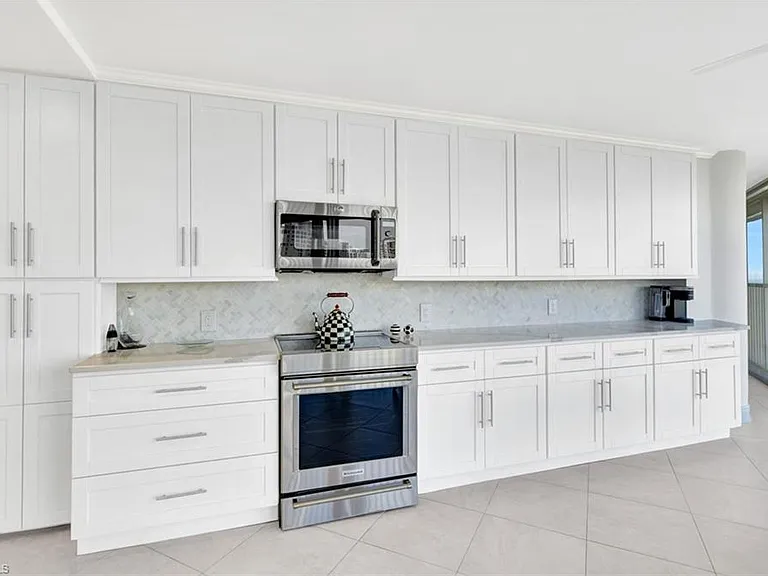 4041 Gulf Shore Blvd N #907 — Photo 14