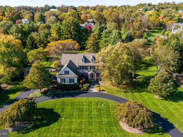 4895 Gloucester Dr, Doylestown, PA 18902