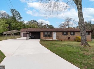 3811 Lavilla Dr, Powder Springs, GA 30127