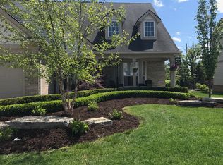 1171 Colt Dr, South Lyon, MI