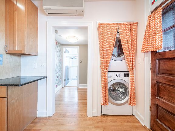 4th image of 6211 N Mozart St Unit 3N
