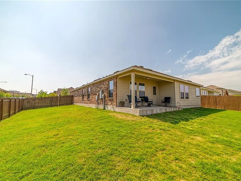 2100 Littleton Dr — Photo 27
