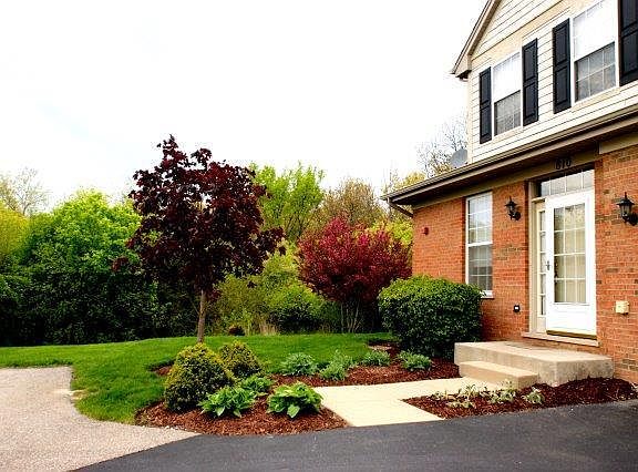 2nd image of 810 Spencer Ln