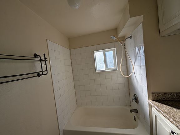 5th image of 10944 Pipeline Ave APT A