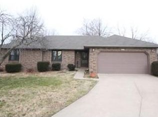 3901 S Cutler Ct, Springfield, MO 65807