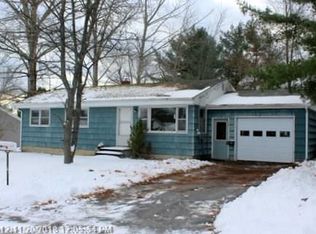 11 Heathwood Ln, Lewiston, ME 04240