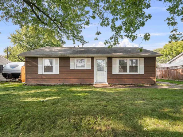 2806 W 67th St, Davenport, IA 52806