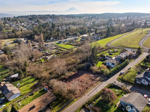 3561 E N Street, Tacoma, WA 98404