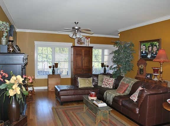3rd image of 1726 Ironwood Ct