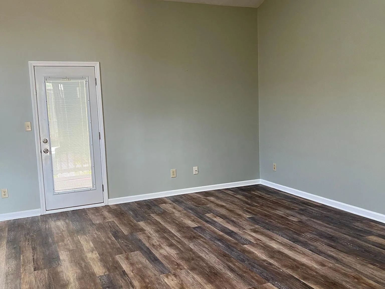 9066 Glass Chimney Ln — Photo 4